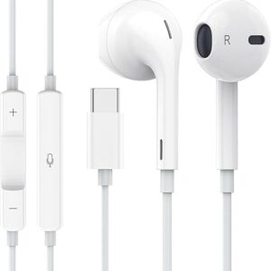 USB-C Wired Earphones with Microphone & Stereo Sound